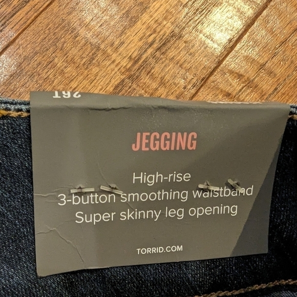 Torrid jeans, super stretch, high waist, skinny | plus size 26 tall - Picture 10 of 12